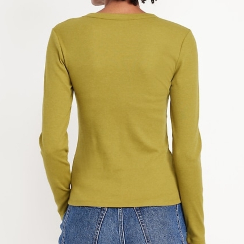 Snug Long-Sleeve Crew-Neck T-Shirt - Picture 2 of 11